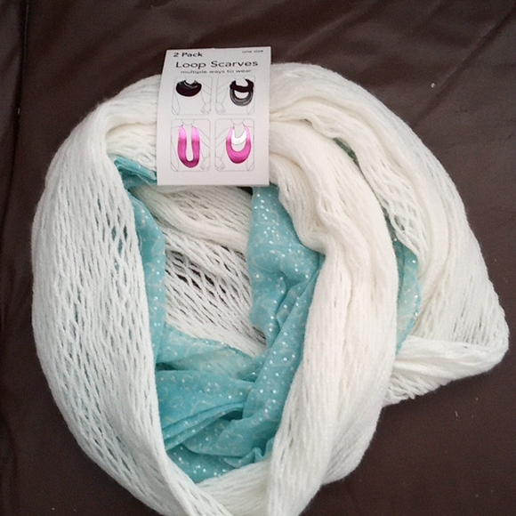 Scarf - Picture 1 of 2